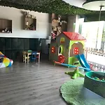 Apartament Żoliborz Arkadia by Renters Prestige